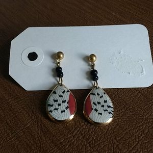 Enamel post earrings
